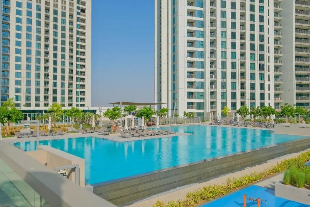 Elegant 2-Bedroom With Comfy Living Area In Downtown Dubai Apartment