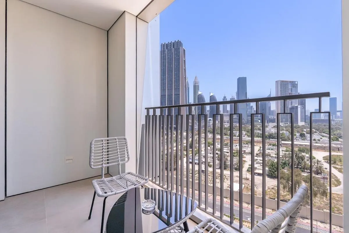 Apartment Elegant 2-Bedroom With Comfy Living Area In Downtown Dubai