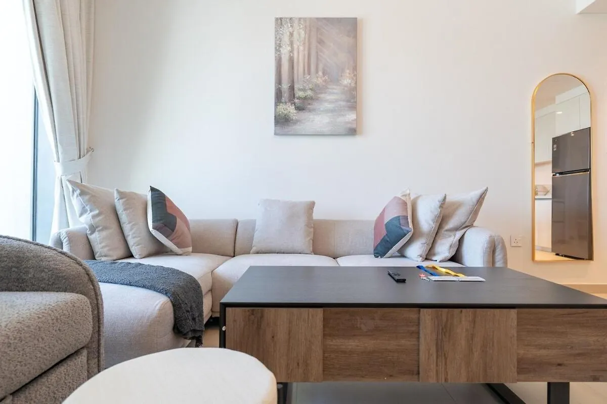 Elegant 2-Bedroom With Comfy Living Area In Downtown Dubai 0*,  United Arab Emirates