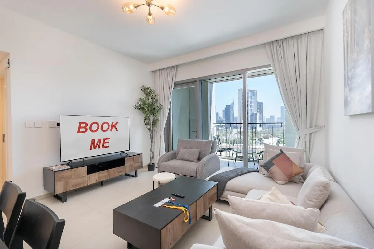 Elegant 2-Bedroom With Comfy Living Area In Downtown Dubai